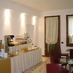 Agli Artisti Hotel 3*