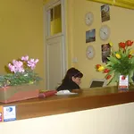 Agli Artisti 3*