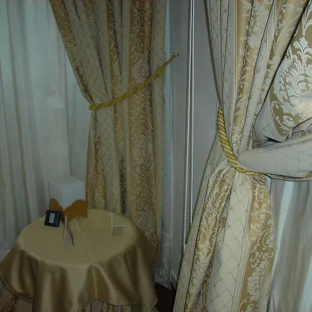 Agli Artisti Otel 3*