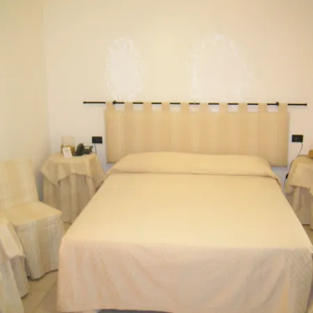 Hotel Agli Artisti 3*
