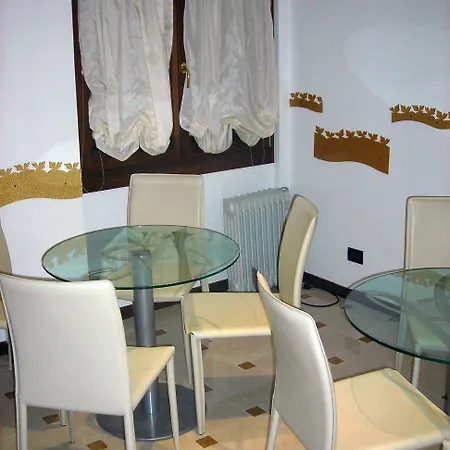 Otel Agli Artisti Venedik