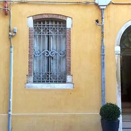 Otel Agli Artisti Venedik