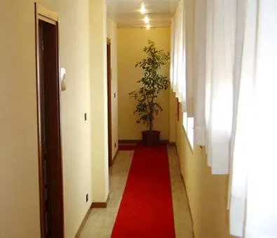 Agli Artisti מלון 3*