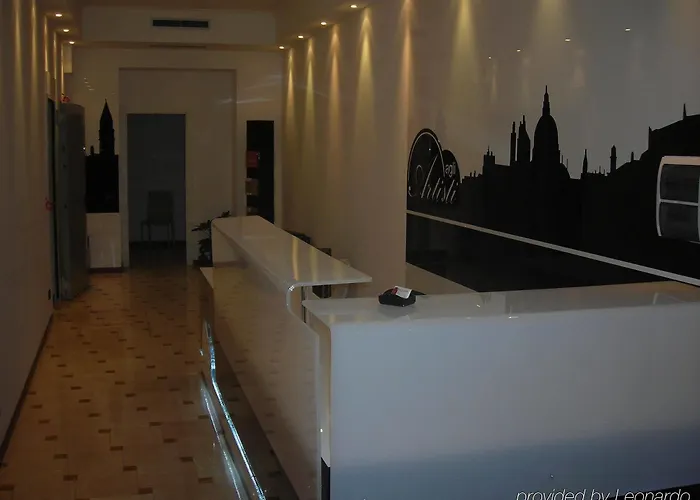 阿格里阿迪斯提酒店 3*